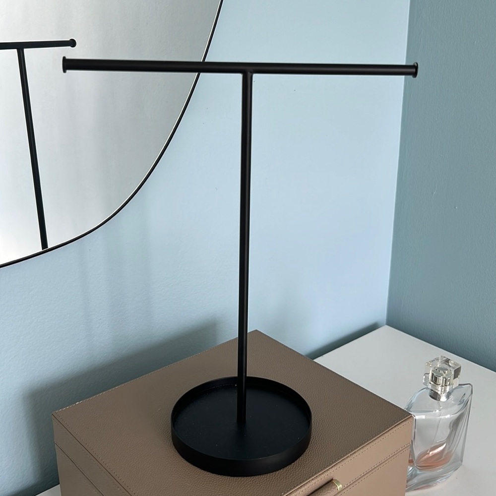 Matte black jewelry stand and tray.